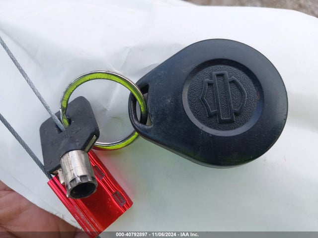 2007 HARLEY-DAVIDSON FLSTC 1HD1BW5137Y047472 Photo 10