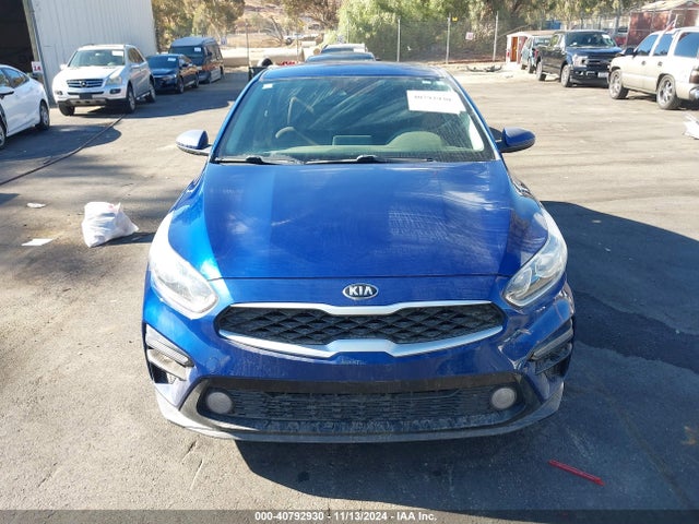 2021 Kia Forte Lxs მანქანა იყიდება აუქციონზე, vin: 3KPF24AD6ME341798, აუქციონის ნომერი: 40792930