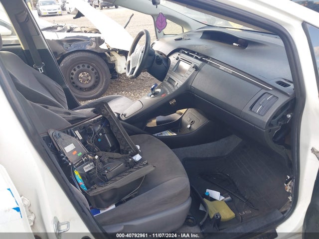 Toyota Prius One 2015 JTDKN3DU1F1899785 Image 5