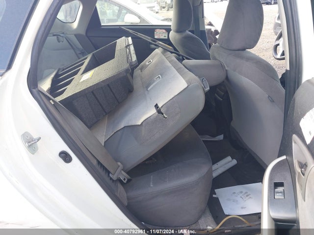 Toyota Prius One 2015 JTDKN3DU1F1899785 Image 8