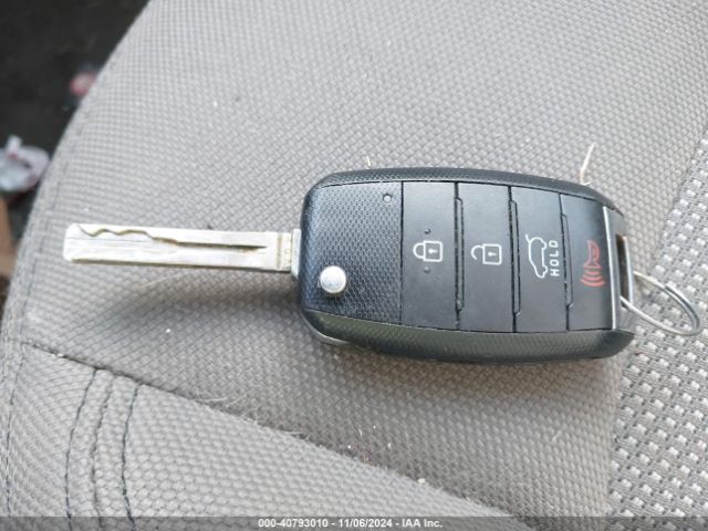 KNDPBCAC8E7567848 KIA Sportage Lx