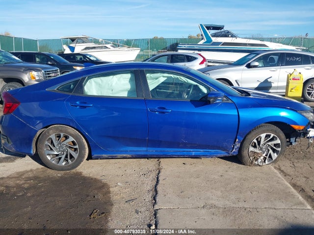 Honda CIVIC EX 2017 19XFC2F75HE040045 Image 13