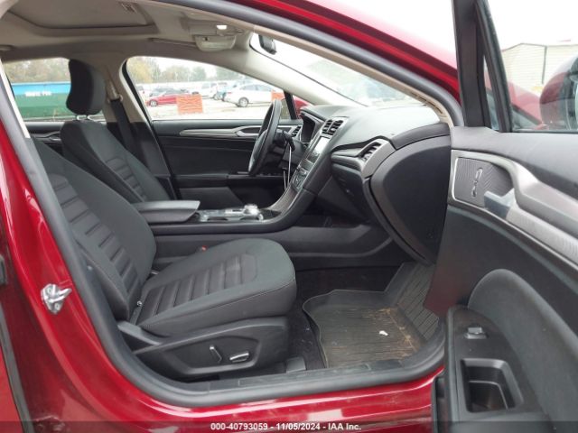 3FA6P0HD4HR308660 Ford FUSION SE