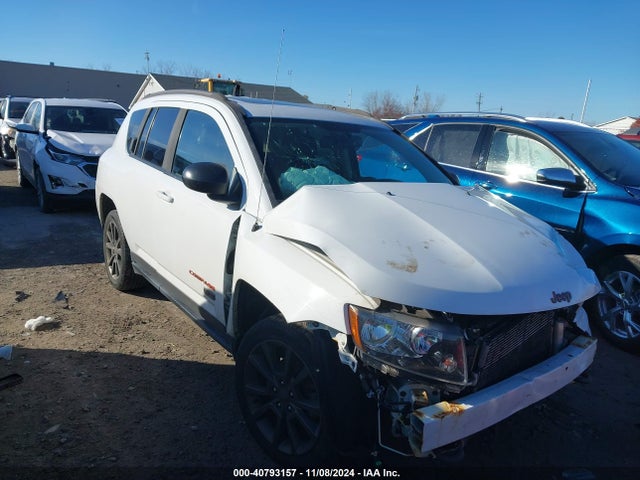 2016 1C4NJDBB2GD707399 главное изображение
