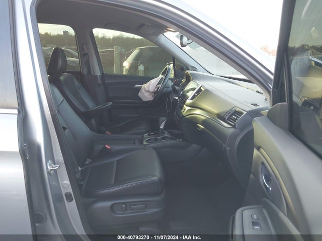Honda Ridgeline Rtl-t 2018 5FPYK3F68JB014717 Image 5