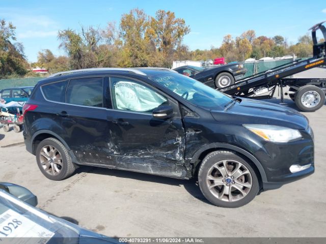 1FMCU9J93FUB00643 Ford Escape Titanium