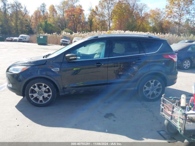 1FMCU9J93FUB00643 Ford Escape Titanium