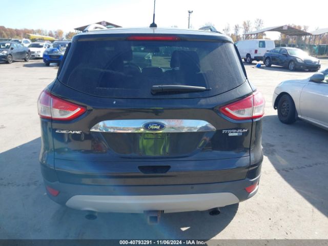 1FMCU9J93FUB00643 Ford Escape Titanium
