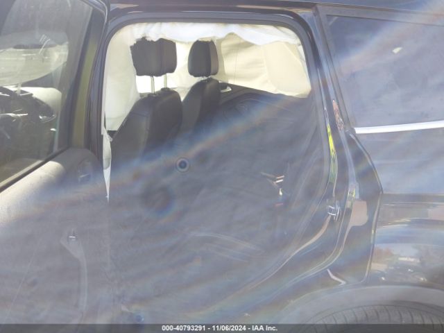 1FMCU9J93FUB00643 Ford Escape Titanium