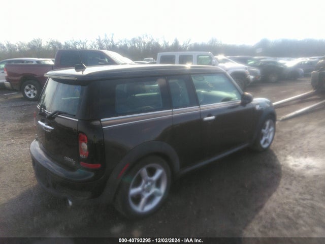2009 MINI COOPER S CLUBMAN WMWMM335X9TP90155 Photo 3