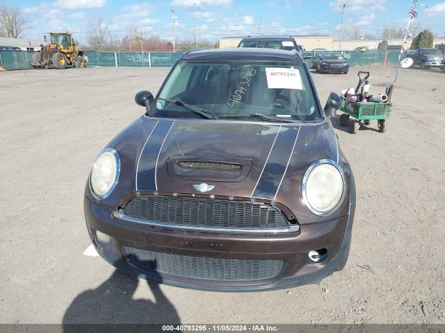 2009 MINI COOPER S CLUBMAN WMWMM335X9TP90155 Photo 5