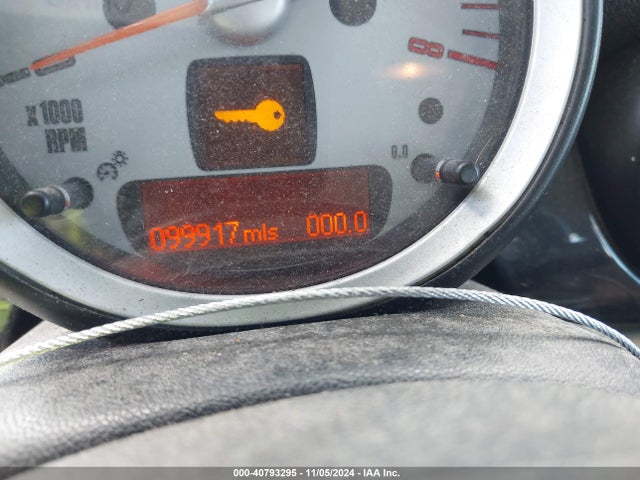 2009 MINI COOPER S CLUBMAN WMWMM335X9TP90155 Photo 6