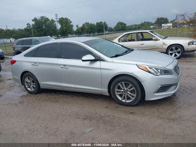 Hyundai SONATA SE 2016 5NPE24AF8GH373424 Image 13