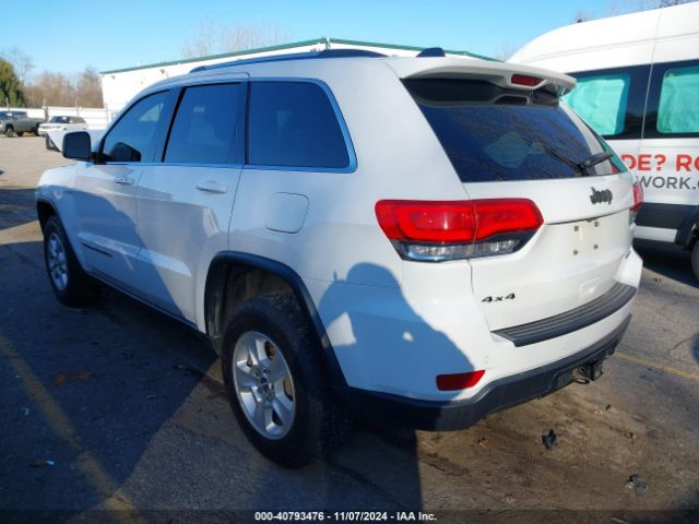 2017 JEEP GRAND CHEROKEE 1C4RJFAGXHC756562 Photo 2