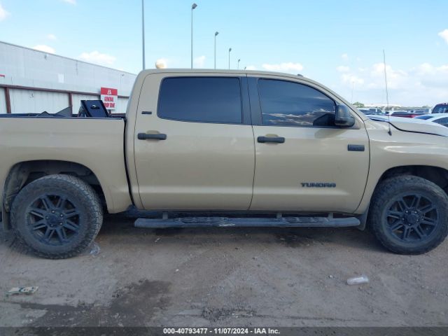 5TFDW5F1XHX654598 Toyota Tundra Sr5 5.7l V8