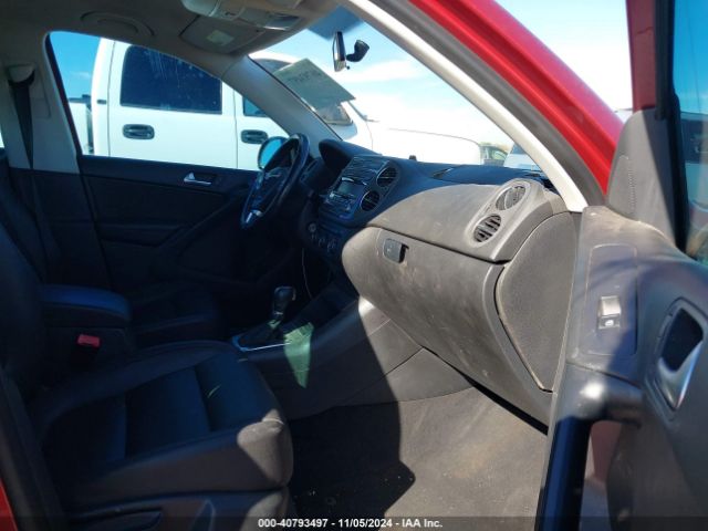 WVGBV3AX9EW052024 Volkswagen TIGUAN SE