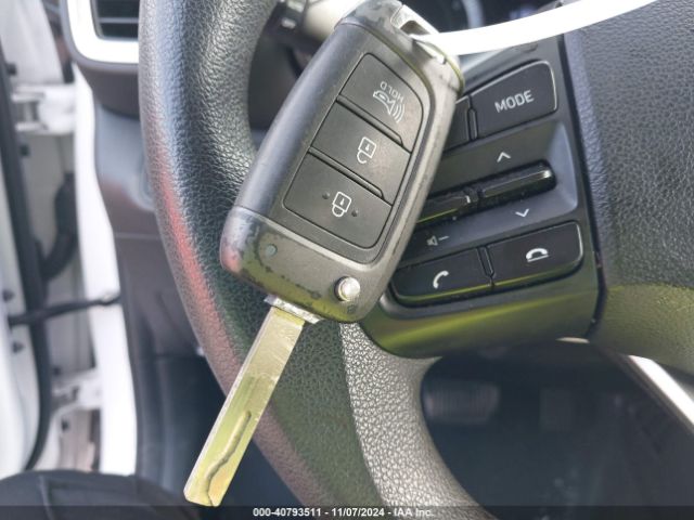 2021 HYUNDAI VENUE KMHRB8A38MU125699 Photo 10