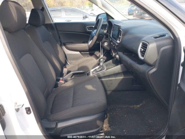 2021 HYUNDAI VENUE KMHRB8A38MU125699 Photo 4