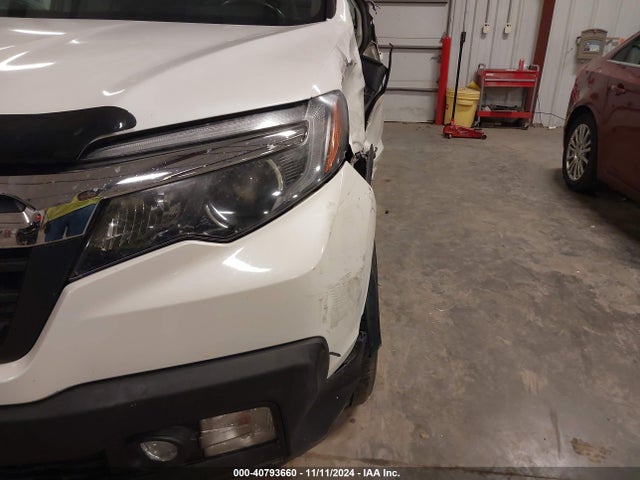 Honda Ridgeline Rtl-t 2017 5FPYK3F61HB013449 Image 18