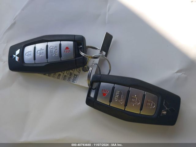 JA4J4VA8XNZ038777 Mitsubishi Outlander Sel 2.5