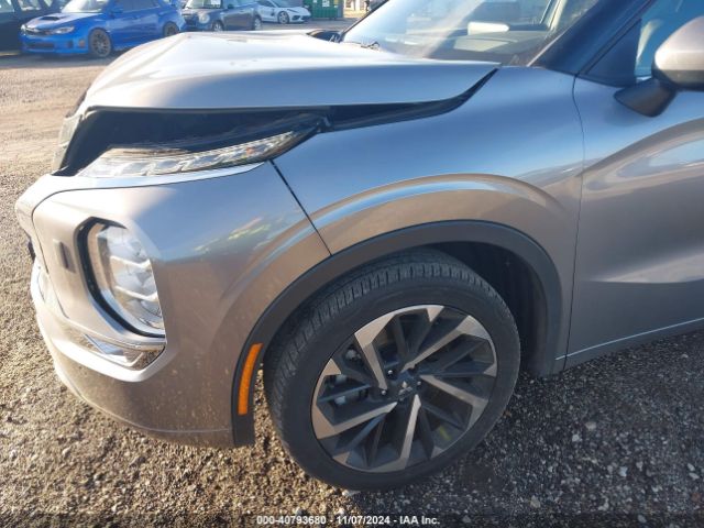 JA4J4VA8XNZ038777 Mitsubishi Outlander Sel 2.5
