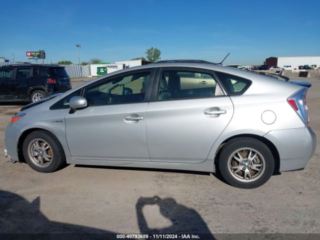 JTDKN3DU9F0440526 Toyota Prius Four