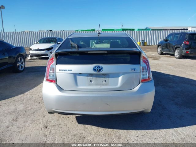 JTDKN3DU9F0440526 Toyota Prius Four