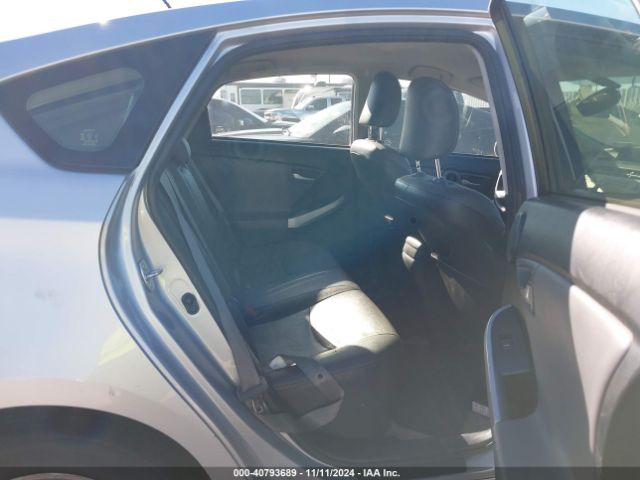 JTDKN3DU9F0440526 Toyota Prius Four