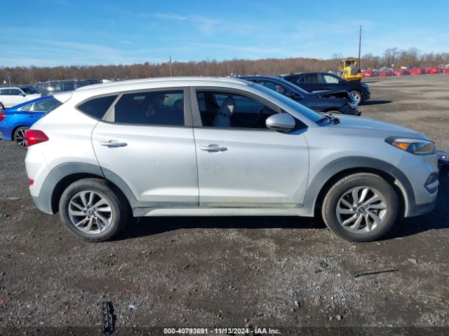KM8J3CA41JU642988 Hyundai TUCSON SEL