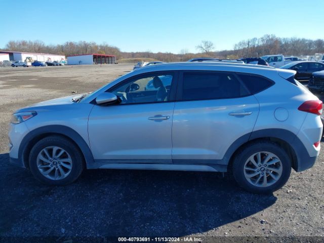 KM8J3CA41JU642988 Hyundai TUCSON SEL