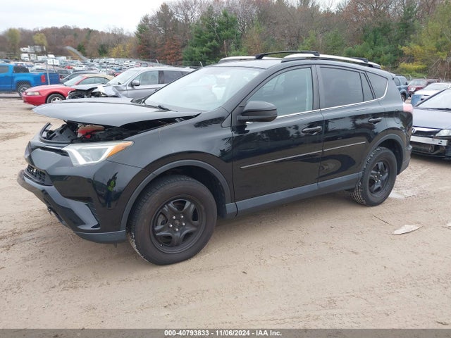 Toyota RAV4 LE 2016 2T3ZFREV4GW244027 Image 2