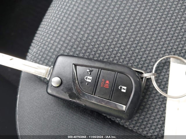 2T3F1RFV9MW176822 Toyota RAV4 LE