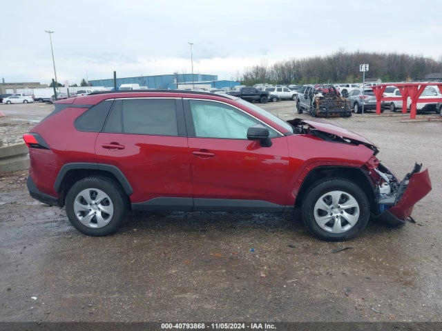 2T3F1RFV9MW176822 Toyota RAV4 LE