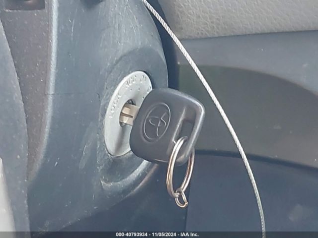 VNKKTUD33HA078023 Toyota YARIS L