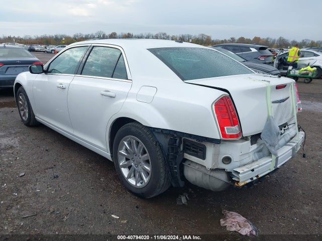 Chrysler 300 2014 2C3CCAAG7EH355437 Image 3