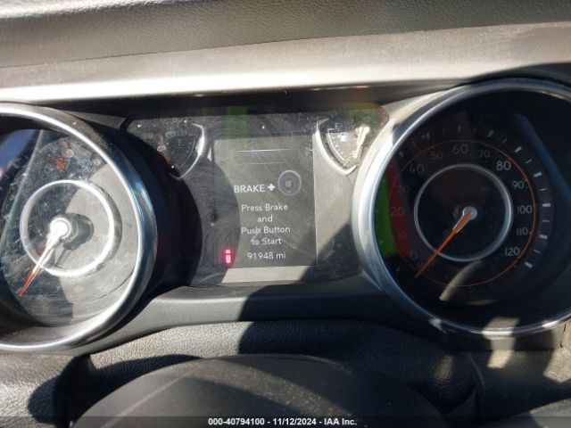 1C4HJXDG0JW151788 Jeep Wrangler Unlimited Sport 4x4