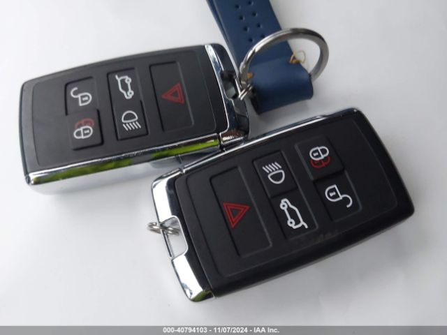 SALYL2EX6RA375287 Land Rover Range Rover Velar P250 Dynamic Se