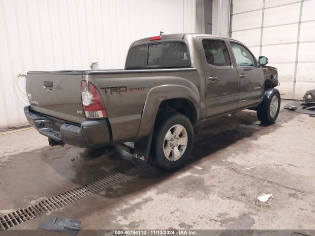 Toyota Tacoma Double Cab 2014 3TMLU4EN6EM141575 Image 4