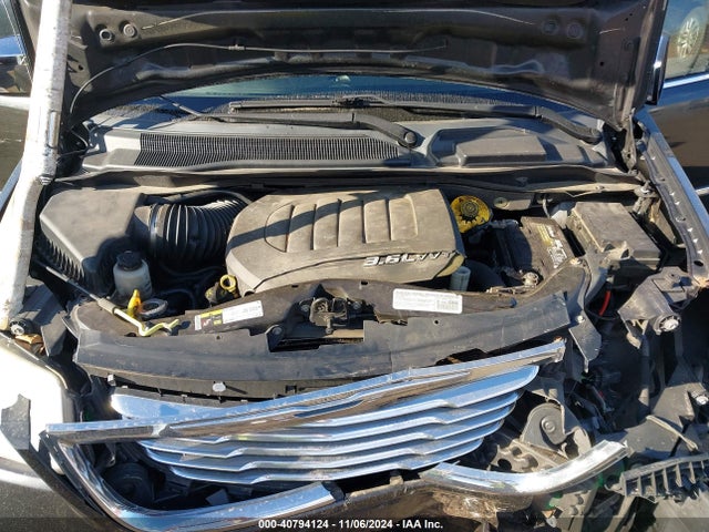 2C4RC1CG8ER377153 Chrysler Town & Country Touring-l