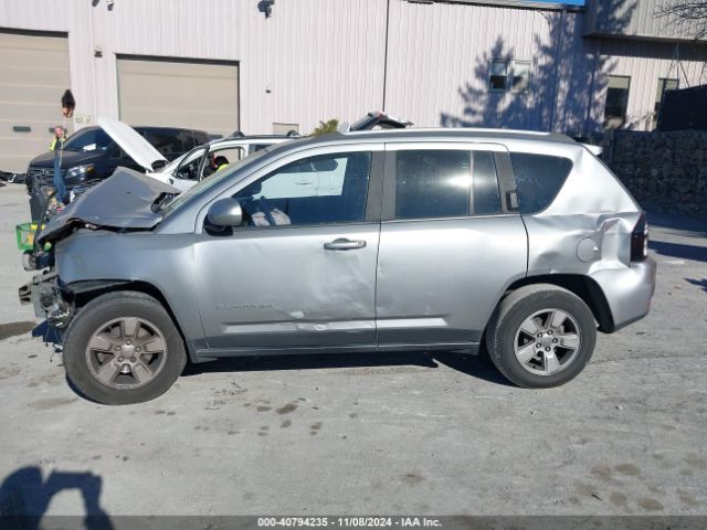 1C4NJCEA9GD688900 Jeep Compass Latitude