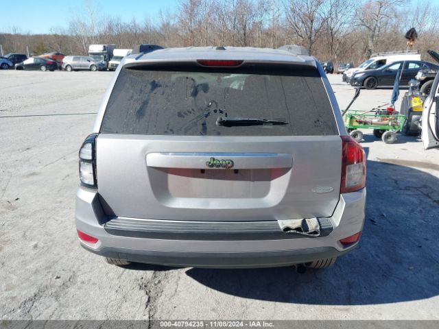 1C4NJCEA9GD688900 Jeep Compass Latitude