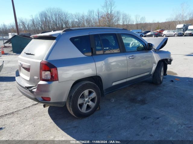 1C4NJCEA9GD688900 Jeep Compass Latitude