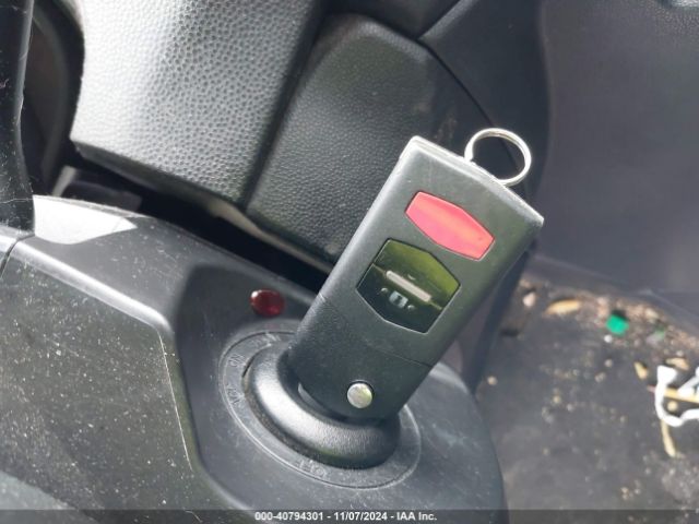 JM1CW2BL5E0172689 Mazda Mazda5 Sport