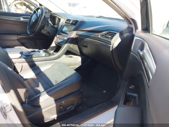 3FA6P0HD6JR153907 Ford FUSION SE