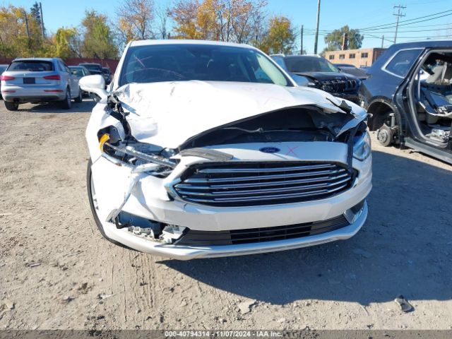 3FA6P0HD6JR153907 Ford FUSION SE