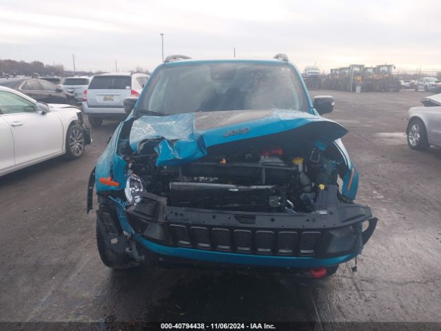 ZACNJDC18NPN82197 Jeep Renegade Trailhawk 4x4
