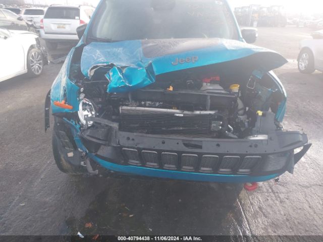 ZACNJDC18NPN82197 Jeep Renegade Trailhawk 4x4