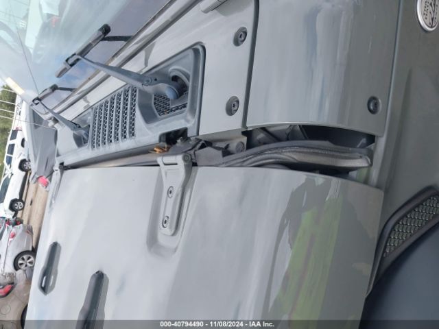 1C4HJXDGXLW274906 Jeep Wrangler Unlimited Sport S 4x4