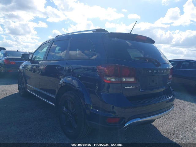 Dodge Journey Crossroad 2018 3C4PDCGG7JT421161 Image 3