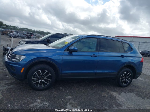 3VV1B7AX7LM140570 Volkswagen Tiguan 2.0t S